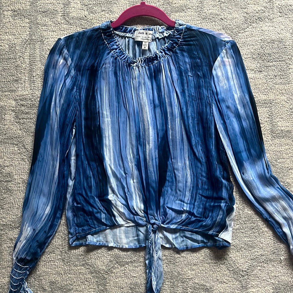 Cloth and Stine tie front top